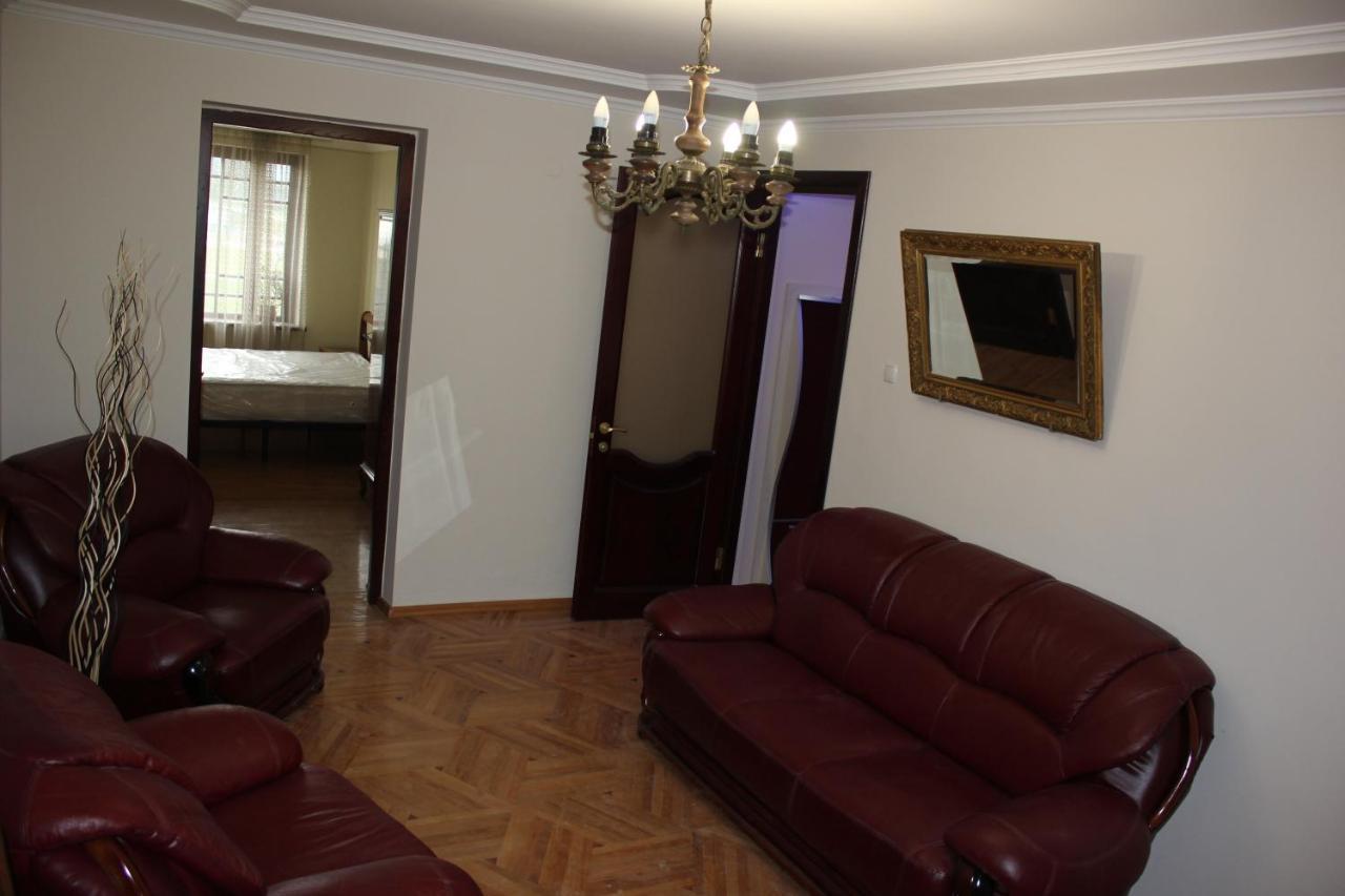 Chekin Imereti Kutaissi Exterior foto